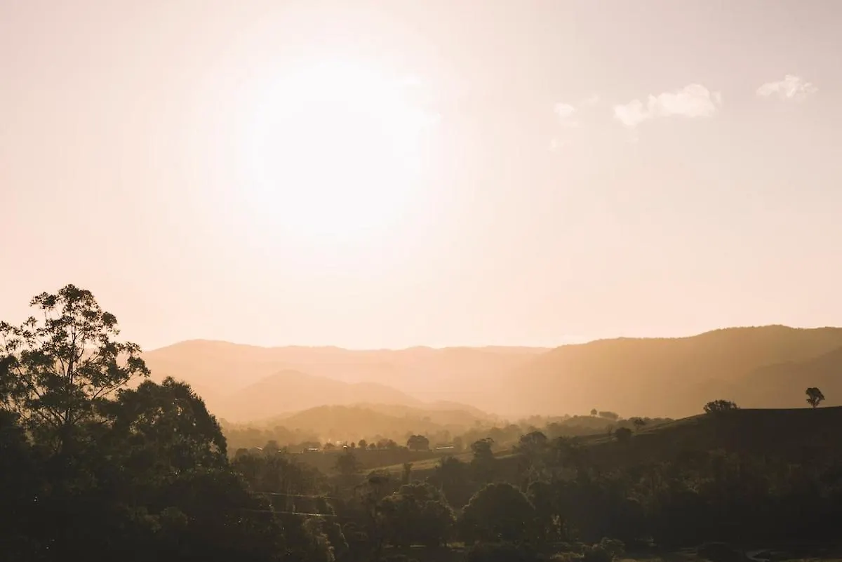Romance Awaits At Down At The Dale Studio Conondale Villa