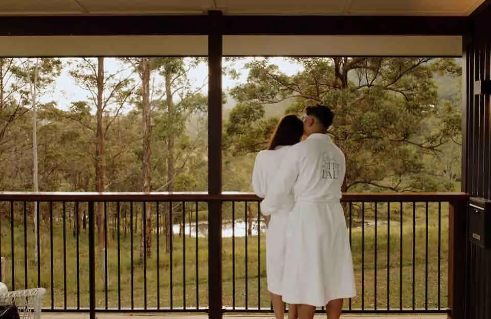 Villa Romance Awaits At Down At The Dale Studio Conondale Australia
