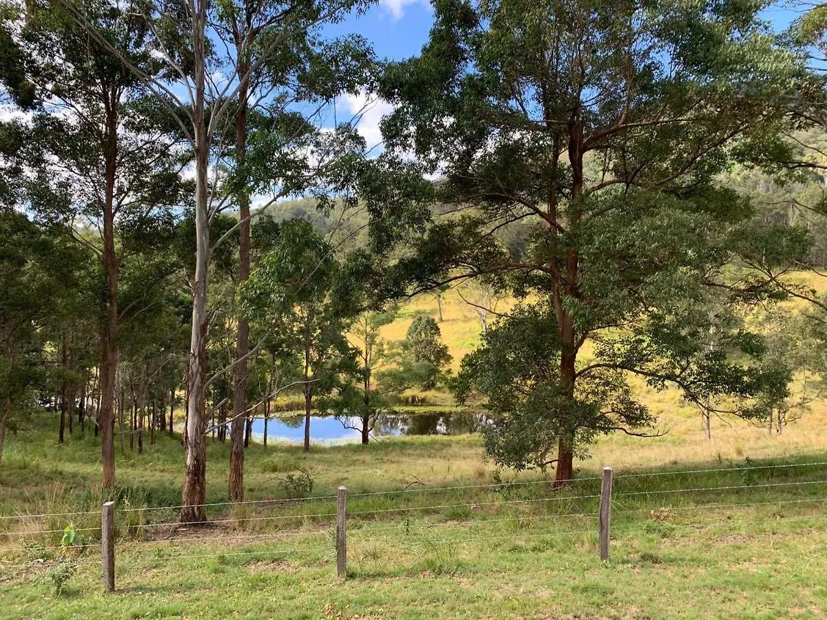 Romance Awaits At Down At The Dale Studio Conondale 0*,